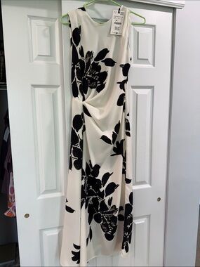 Zara Black and White Floral Twist-Detail Dress